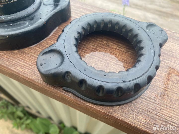 Опора задних стоек Mitsubishi Lanser