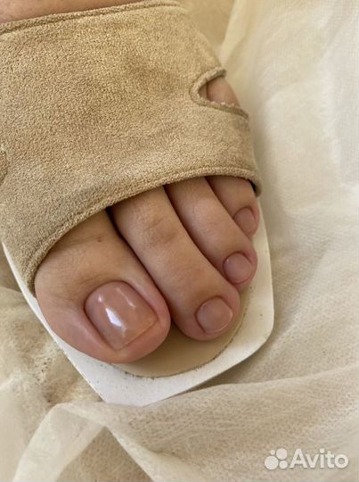 Маникюр, педикюр