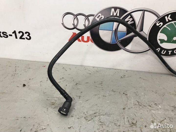 Трубка топливная Audi A5 8T cdnc 2011