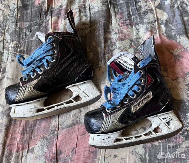 Хоккейные коньки bauer