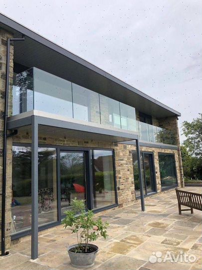 Стеклянные ограждения для балконов