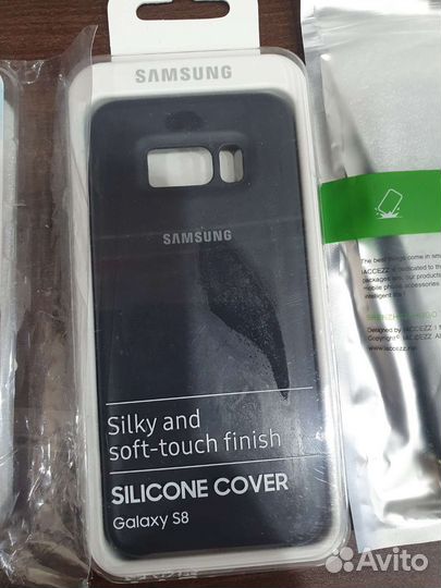 Продам чехлы S10+ и S8