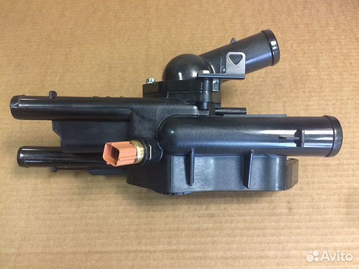 Корпус термостата киа Спортедж 3, IX35