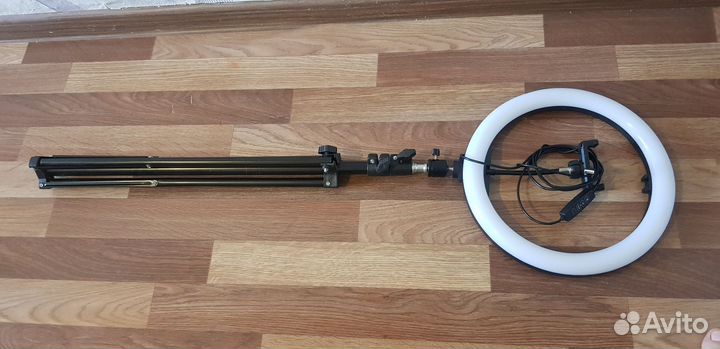 Кольцевая лампа