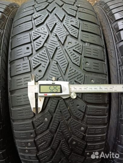 Gislaved NordFrost 100 215/55 R17 98T