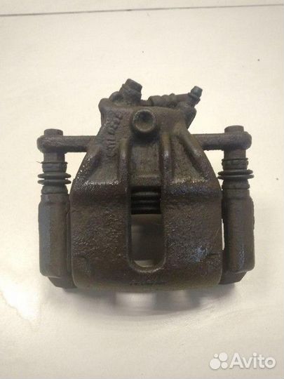 Суппорт передний левый