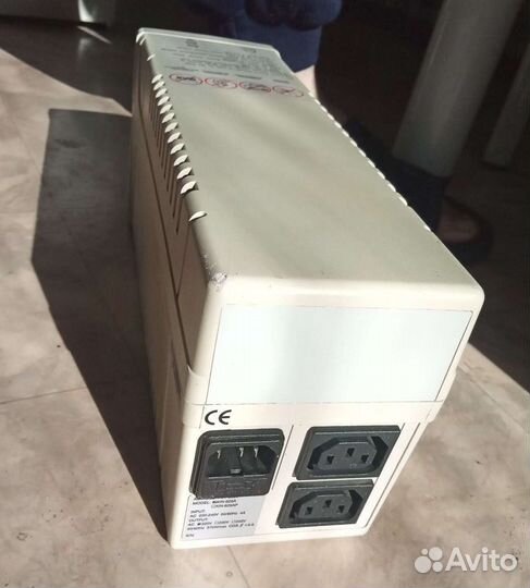 Ибп 220В Powercom KIN-625