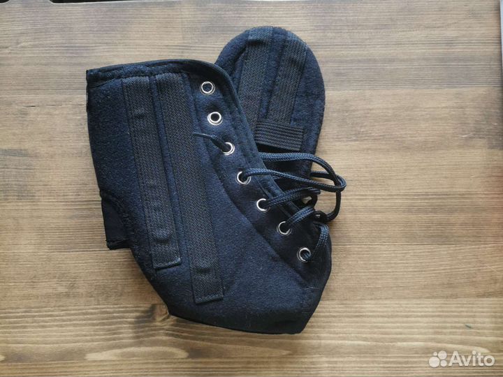 Ортез / бандаж для голеностопного сустава