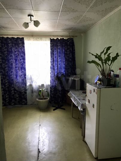 Комната 13 м² в 8-к., 3/9 эт.