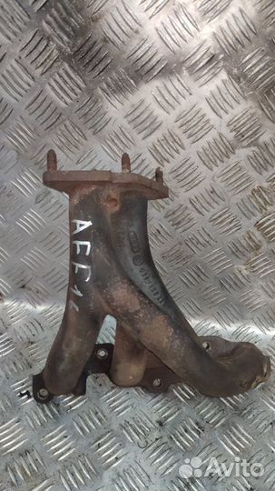 Коллектор выпускной Skoda Octavia A4 1.6л AEE