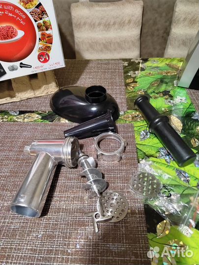 Мясорубка электрическая moulinex