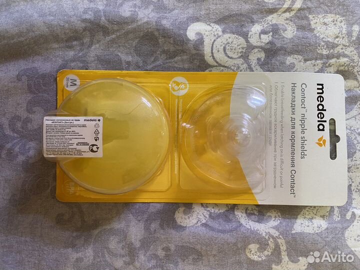 Накладки на грудь medela M