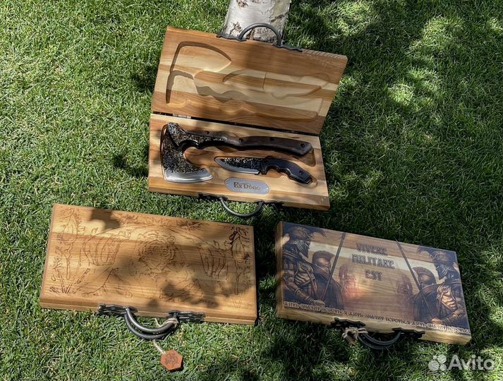 Набор в деревянном кейсе топор + нож