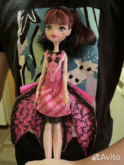 Куклы монстер хай Дракулаура