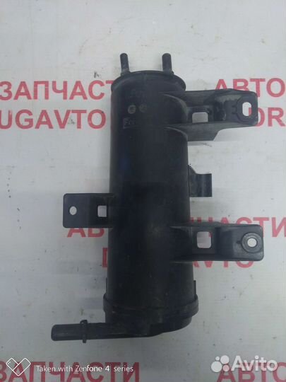 Абсорбер топливных паров 2032737 Ford Focus III (C