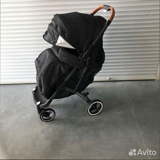 Yoya Plus Коляска