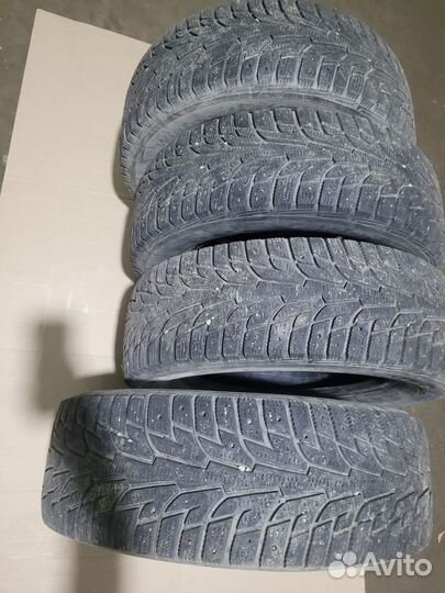 Hankook Winter I'Pike 215/65 R16 98T