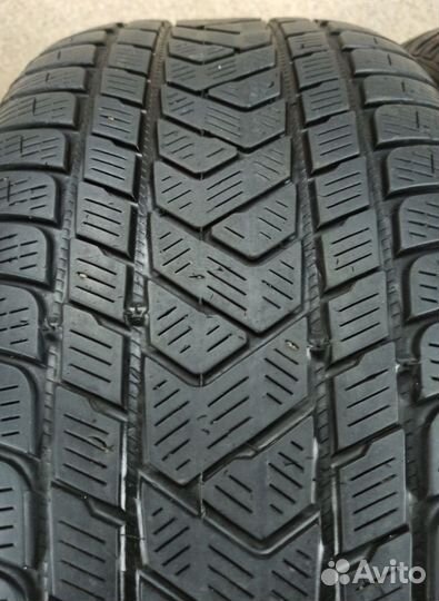 Pirelli Scorpion Winter 285/45 R21 99W