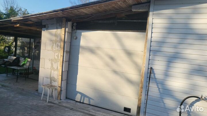 Секционные ворота бу