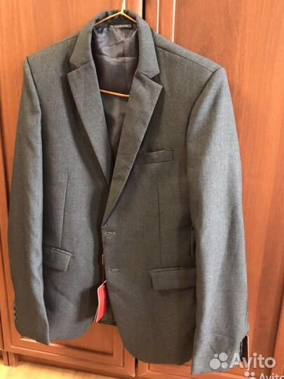 Школьный костюм