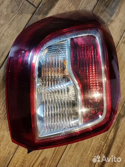 Фонарь левый задний renault sandero