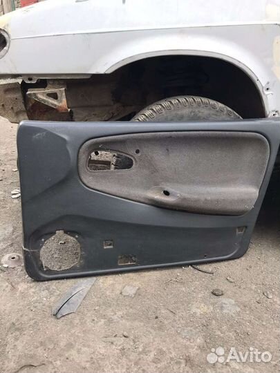 Дверные карты ваз 2114,15