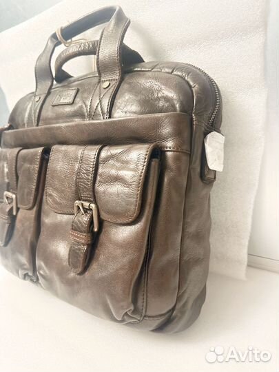 Сумка очень качественая из кожи через плече