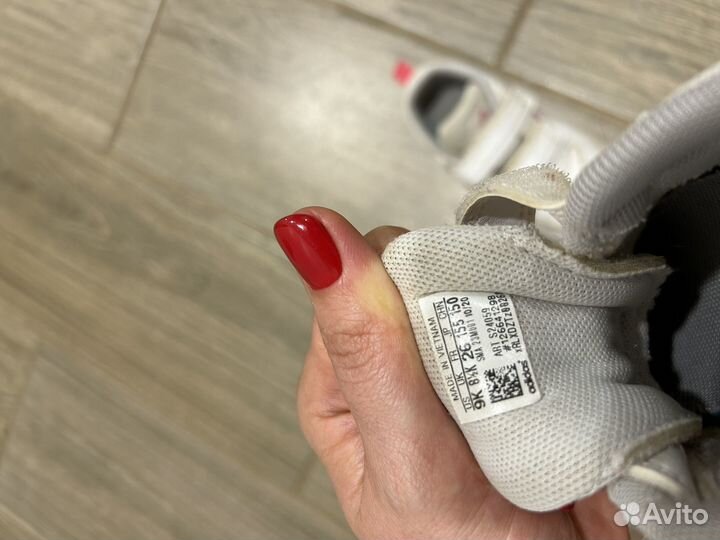 Кроссовки adidas