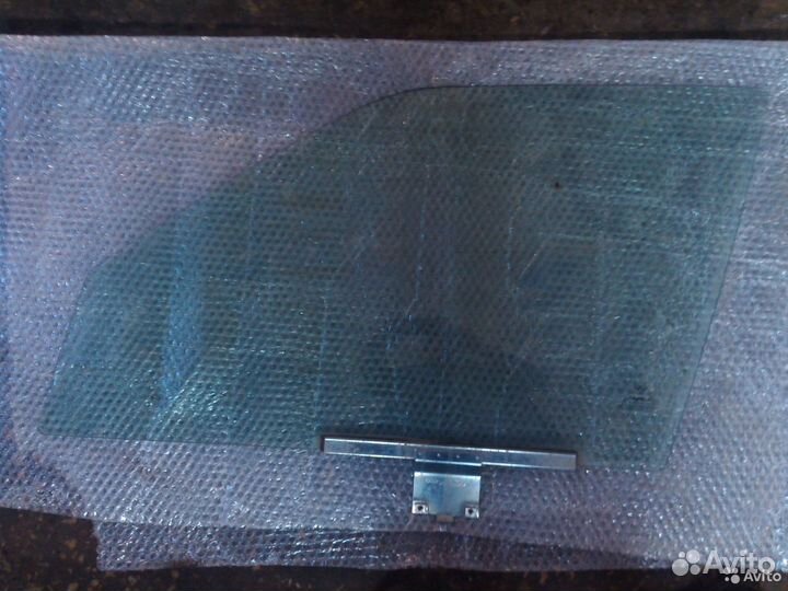 Чери Амулет дверные стекла