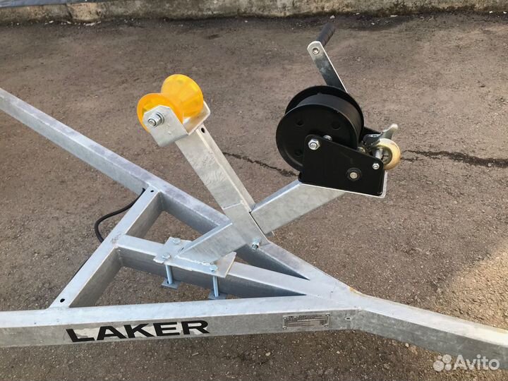 Прицеп для лодки до 5 м laker ST750