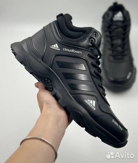 Кроссовки adidas с мехом