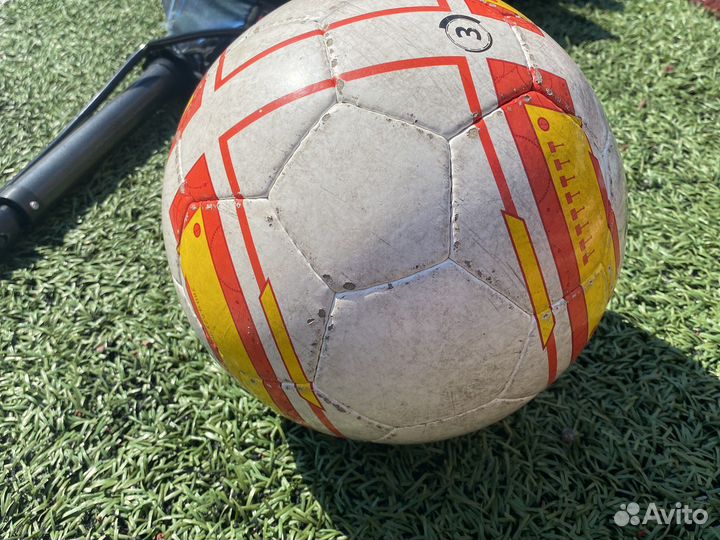 Футбольный мяч