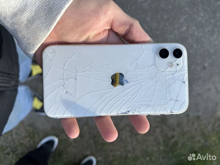 iPhone 11, 256 ГБ