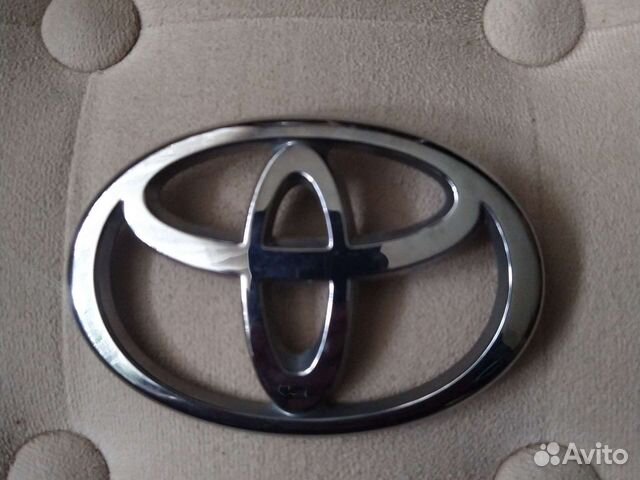 Эмблема toyota