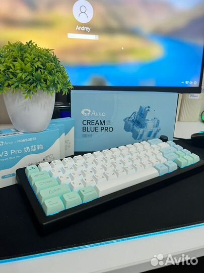 Новый кастом Cream Gmk67