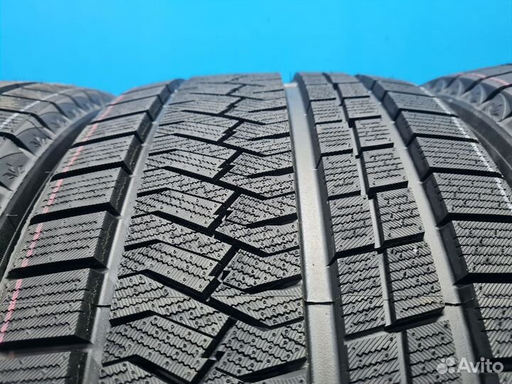 Triangle PL02 255/40 R19 100V