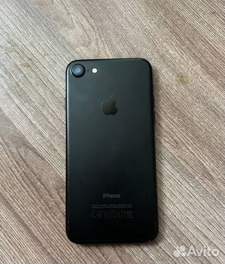 iPhone 7, 32 ГБ