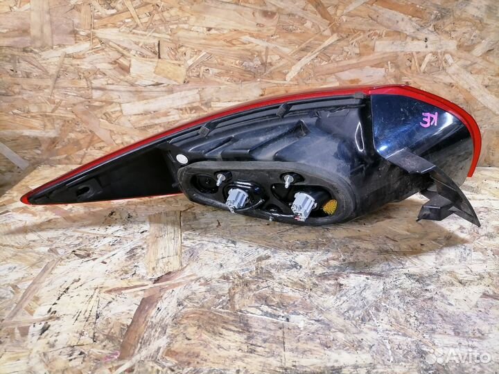 Фонарь правый Mazda CX-5 KE дефект