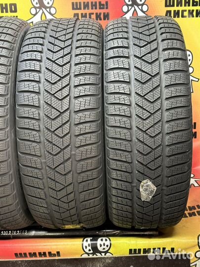 Pirelli Winter Sottozero 3 235/45 R19 99V