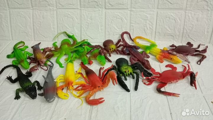 Игрушки фигурки животных