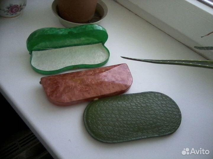 Футляры для очков