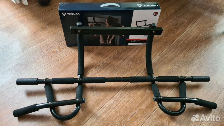 Турник дверной накладной