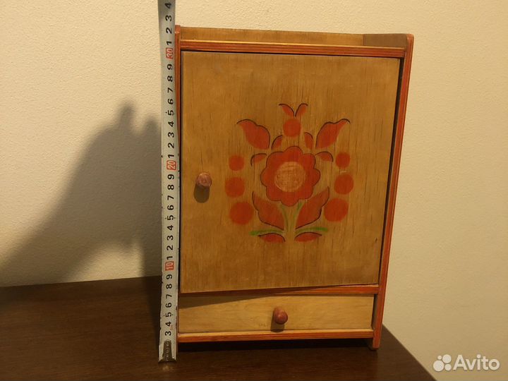 Кукольный шкафчик,ключница