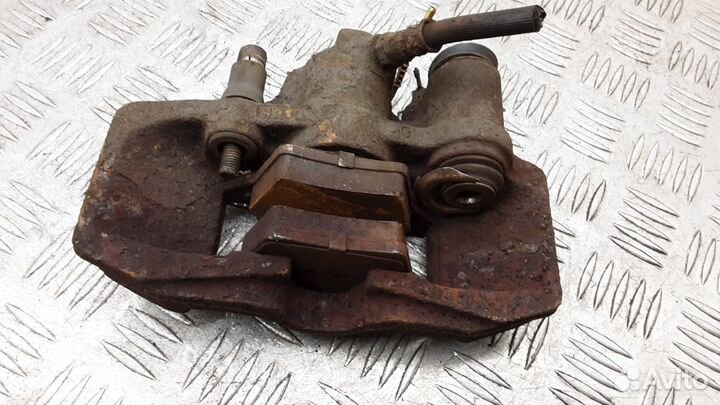 Суппорт тормозной задний правый Мерседес Вито W638