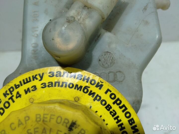 Бачок главного тормозного цилиндра Polo Sed 11