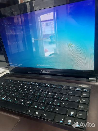 Ноутбук asus