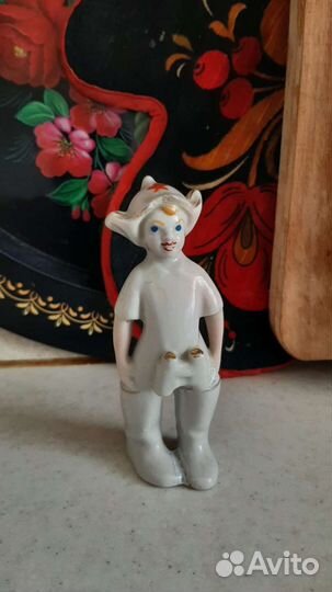 Фарфоровая статуэтка СССР под реставрацию