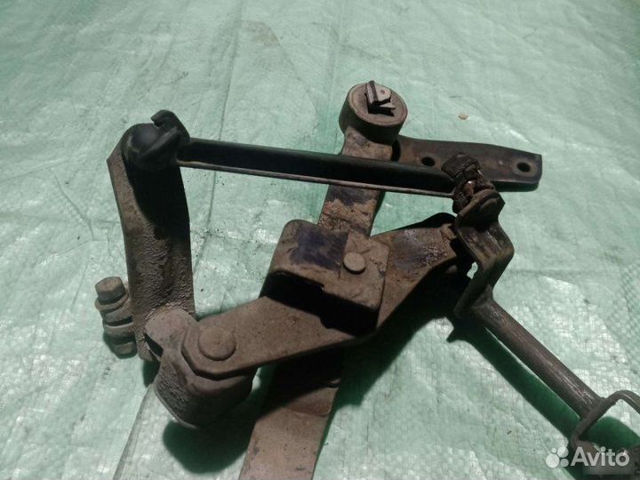 Механизм выбора передач Opel Vectra B седан 1.6I