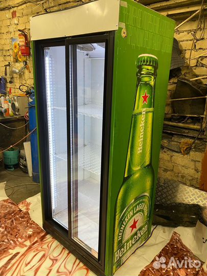 Холодильный шкаф