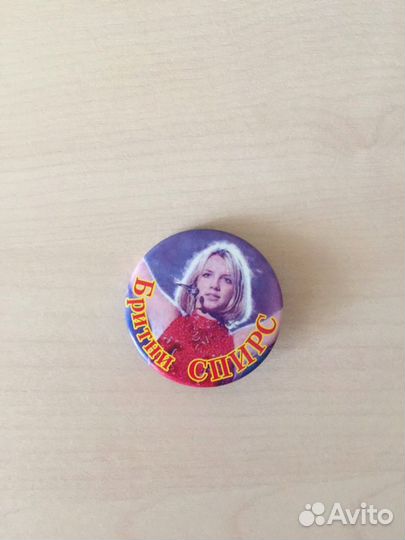 Значки Pyramid 2004-2005